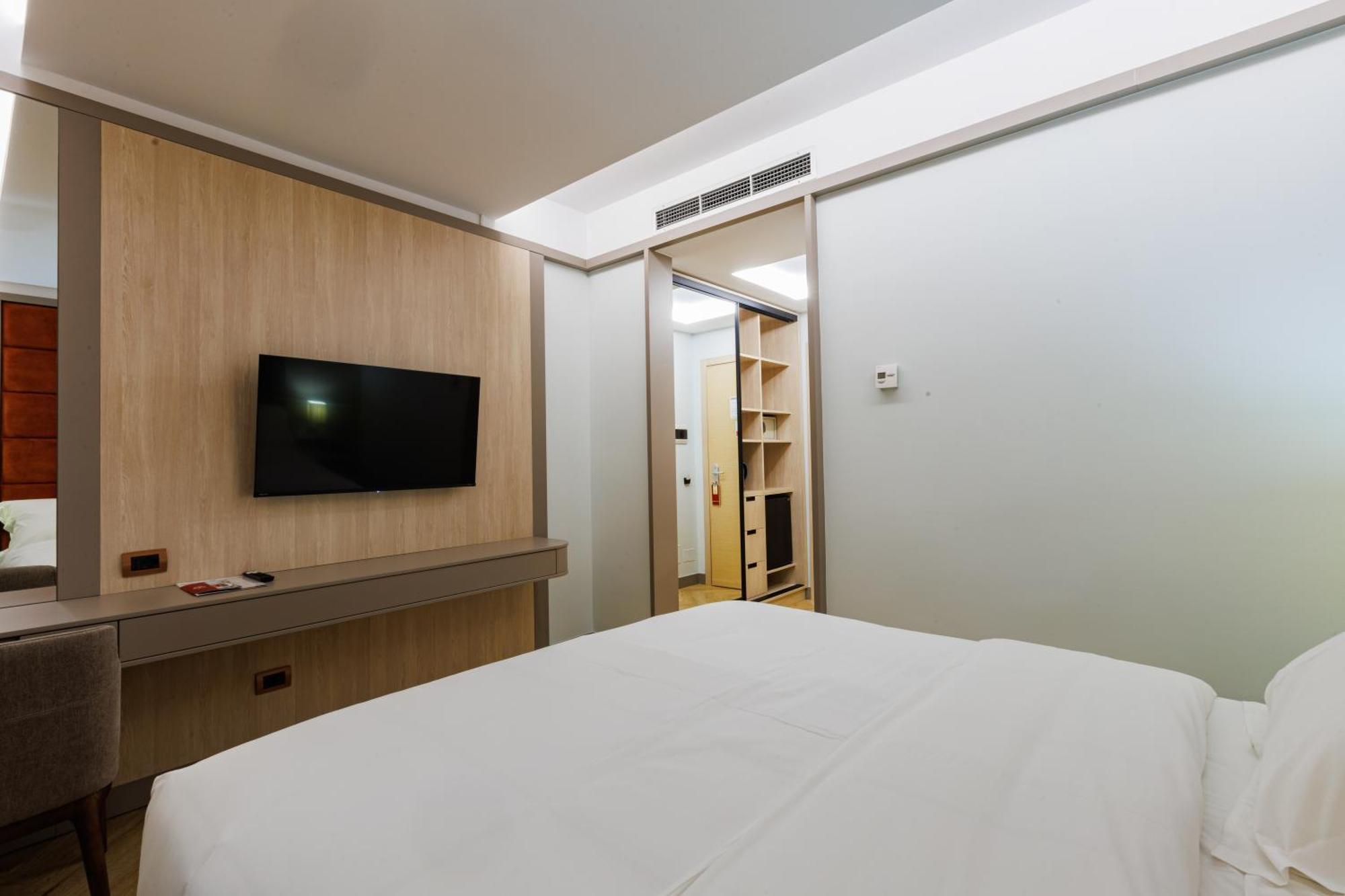 Hotel Fieri Екстериор снимка