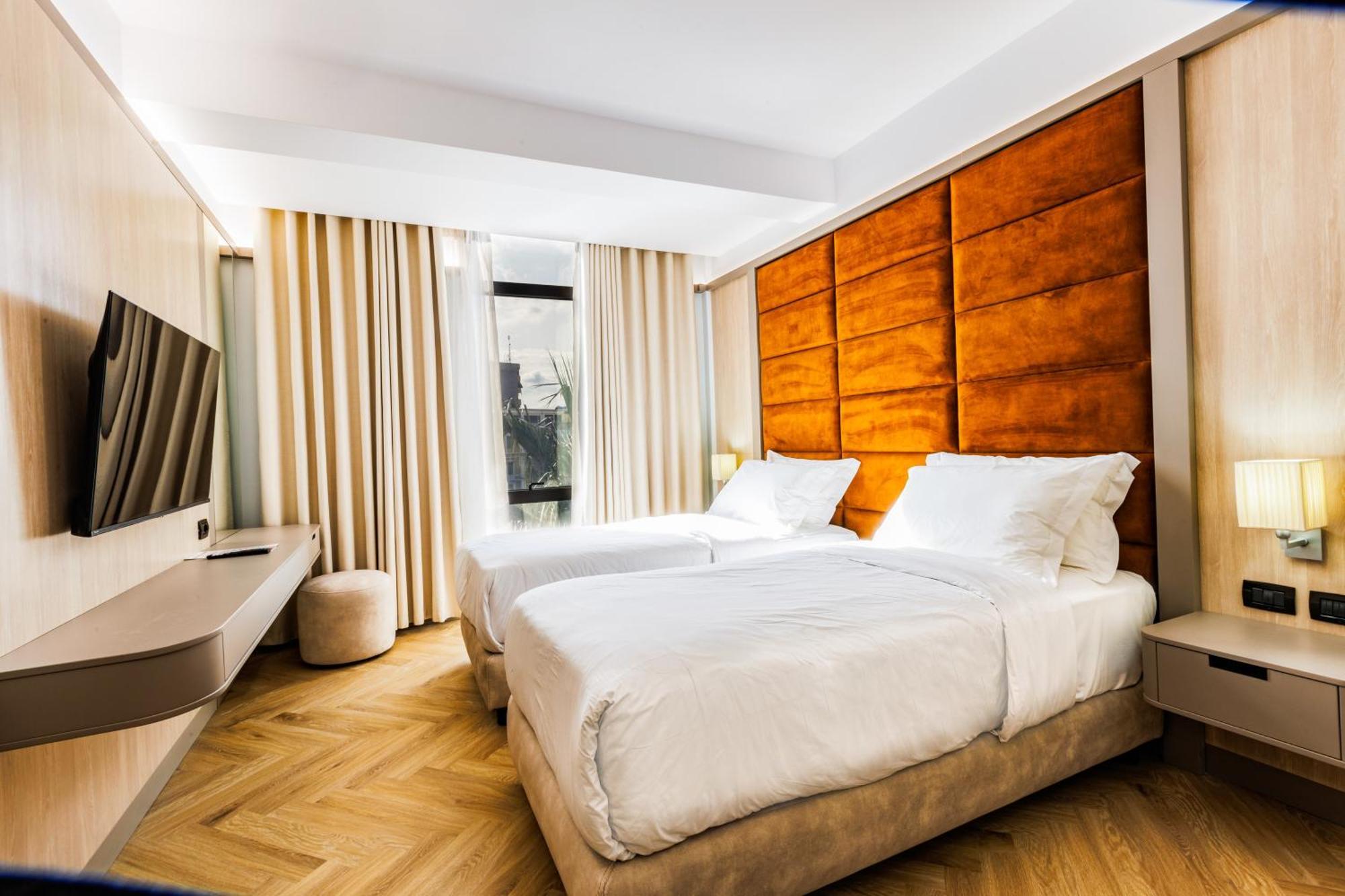 Hotel Fieri Екстериор снимка