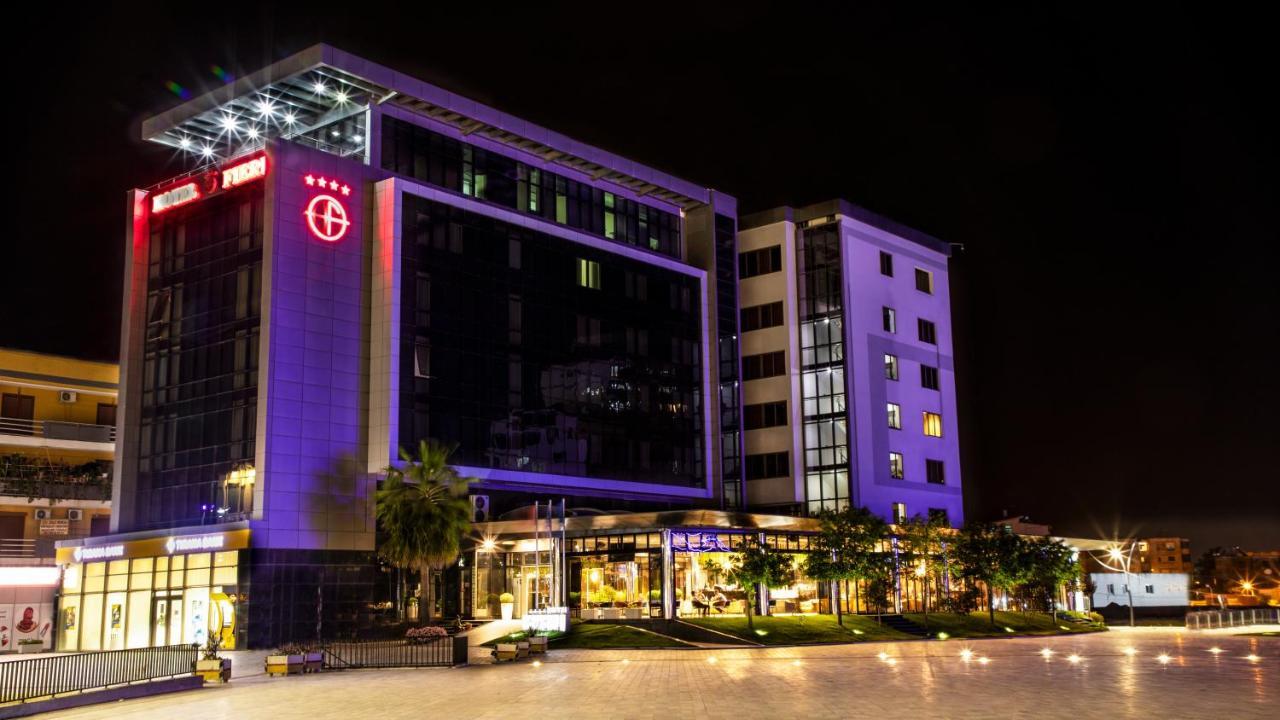 Hotel Fieri Екстериор снимка
