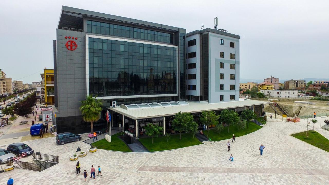 Hotel Fieri Екстериор снимка