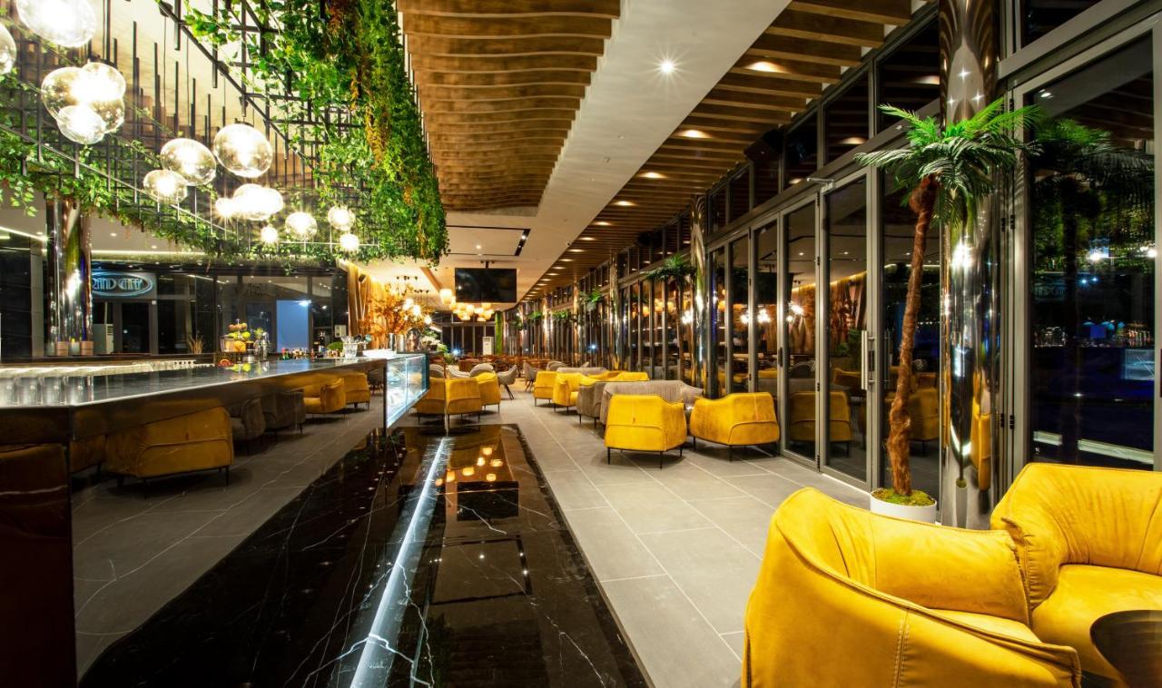 Hotel Fieri Екстериор снимка