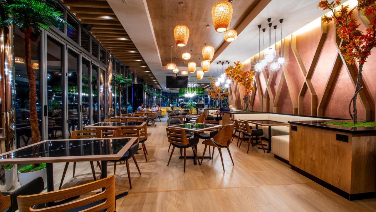Hotel Fieri Екстериор снимка