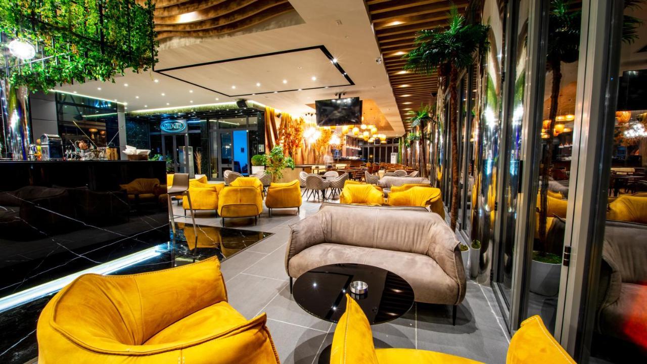 Hotel Fieri Екстериор снимка