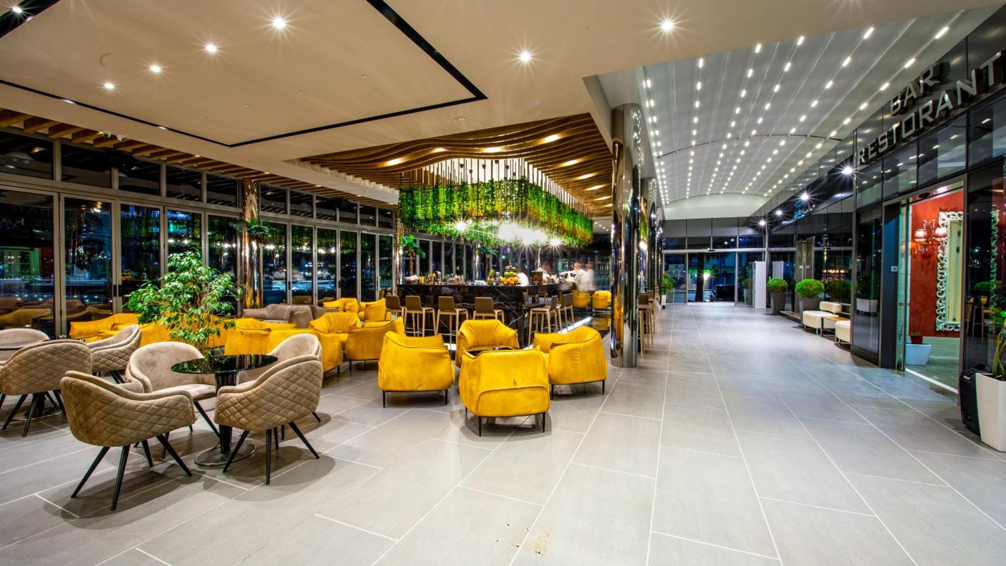 Hotel Fieri Екстериор снимка